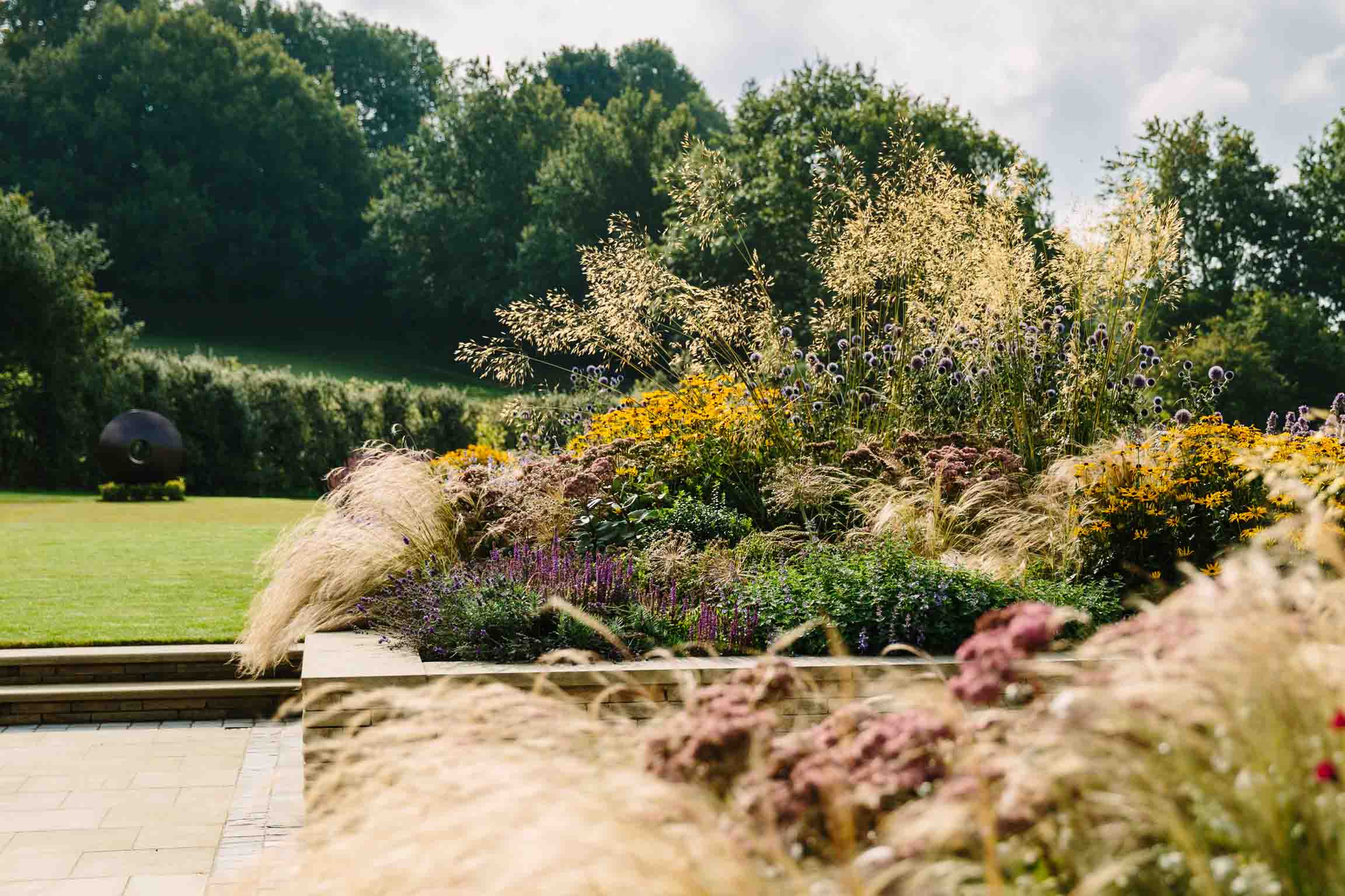 Country Garden-bestall--and-co-yorkshire-modern-planting-dutch-planting Terraced Garden bestall and co Beautiful Planting Planting Design Dry Stone Wall English country classic garden Kat Weatherill